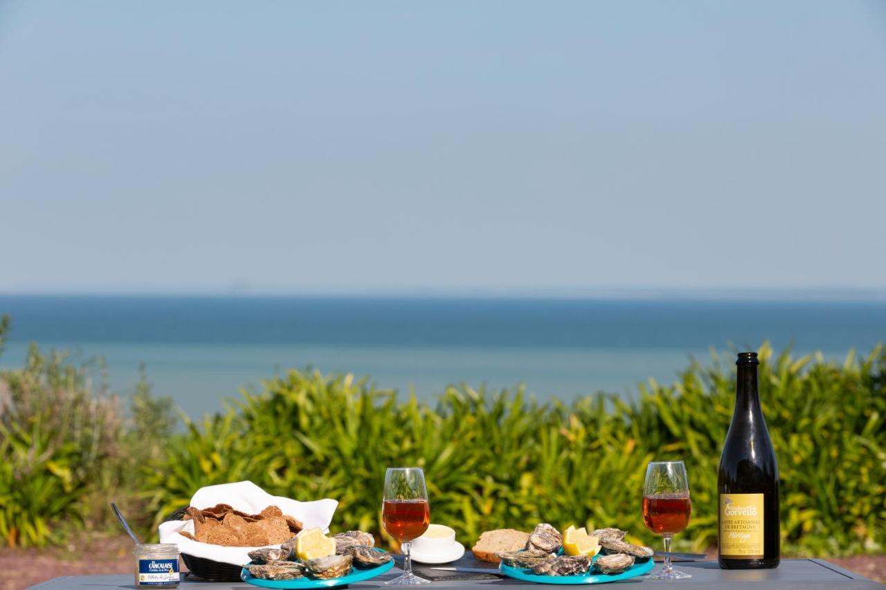La Metairie-Du-Vauhariot - Vue Mer Et Mont Saint Michel - Piscine Chauffee - Acces Gr34 Cancale Zewnętrze zdjęcie
