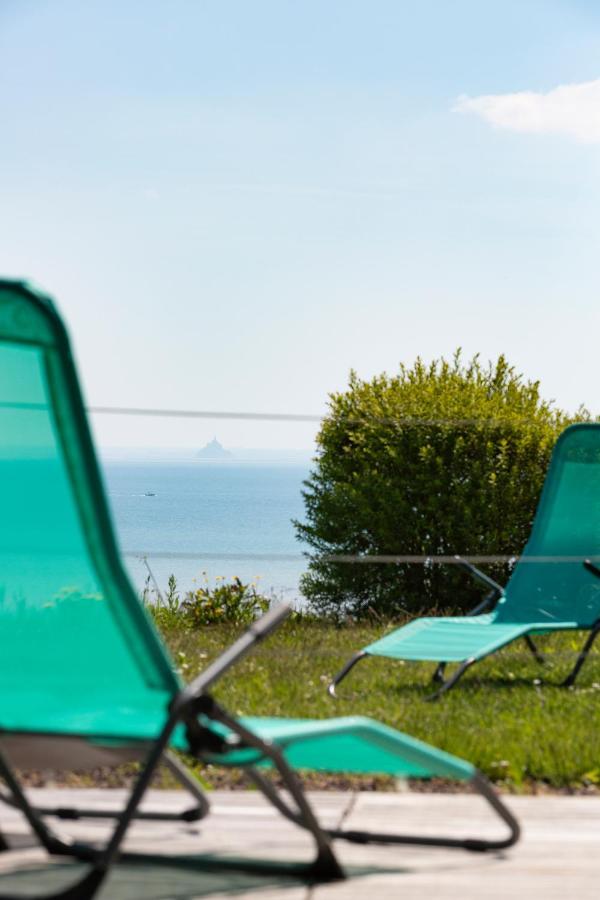 La Metairie-Du-Vauhariot - Vue Mer Et Mont Saint Michel - Piscine Chauffee - Acces Gr34 Cancale Zewnętrze zdjęcie